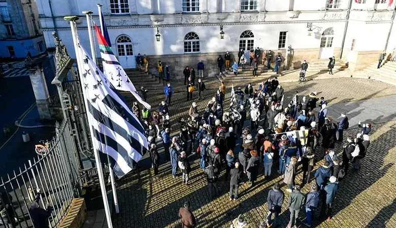 une-consultation-pour-ou-contre-la-loire-atlantique-en-bretagne