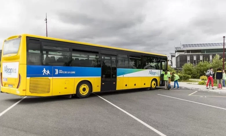 bouvron-accident-entre-un-bus-scolaire-et-une-voiture