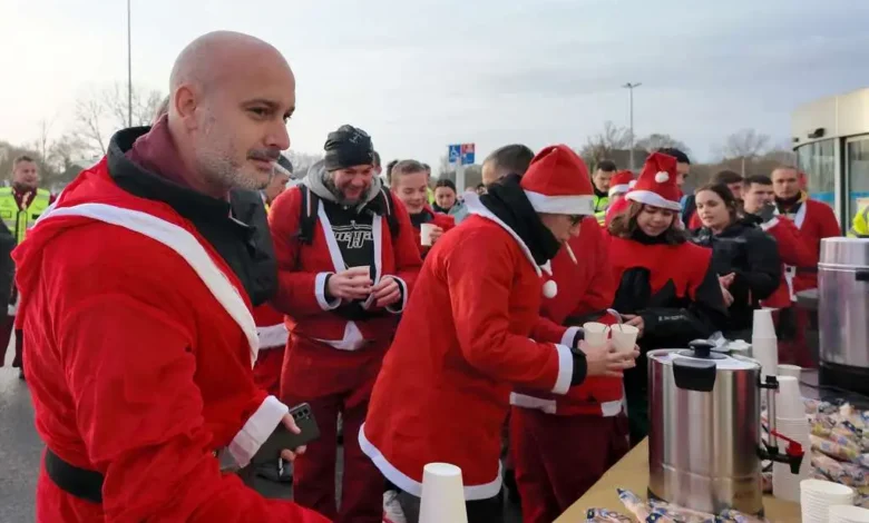 Les Pères et Mères Noël font étape à Châteaubriant