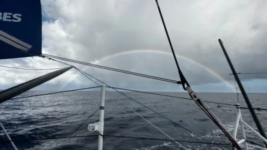 Vendée Globe : Simon devant, pour combien de temps ?